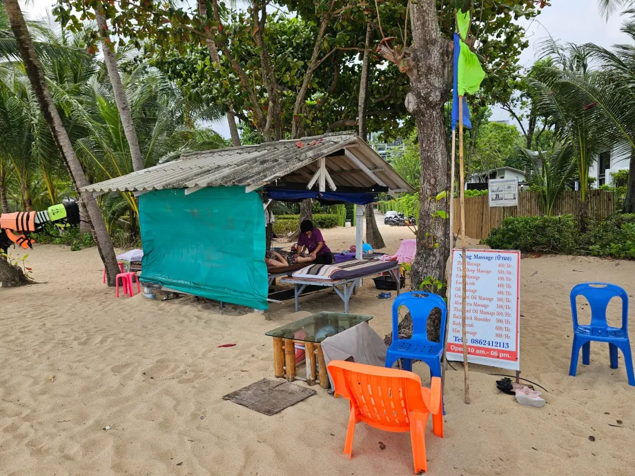 Μασάζ στην παραλία δίπλα στο ξενοδοχείο