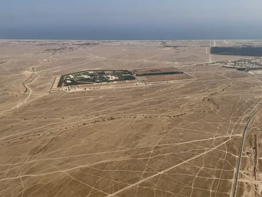 Προσέγγιση προς το αεροδρόμιο Salalah SLL