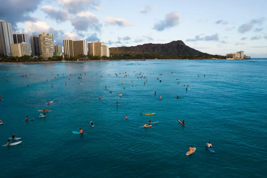 Σέρφινγκ στο Waikiki