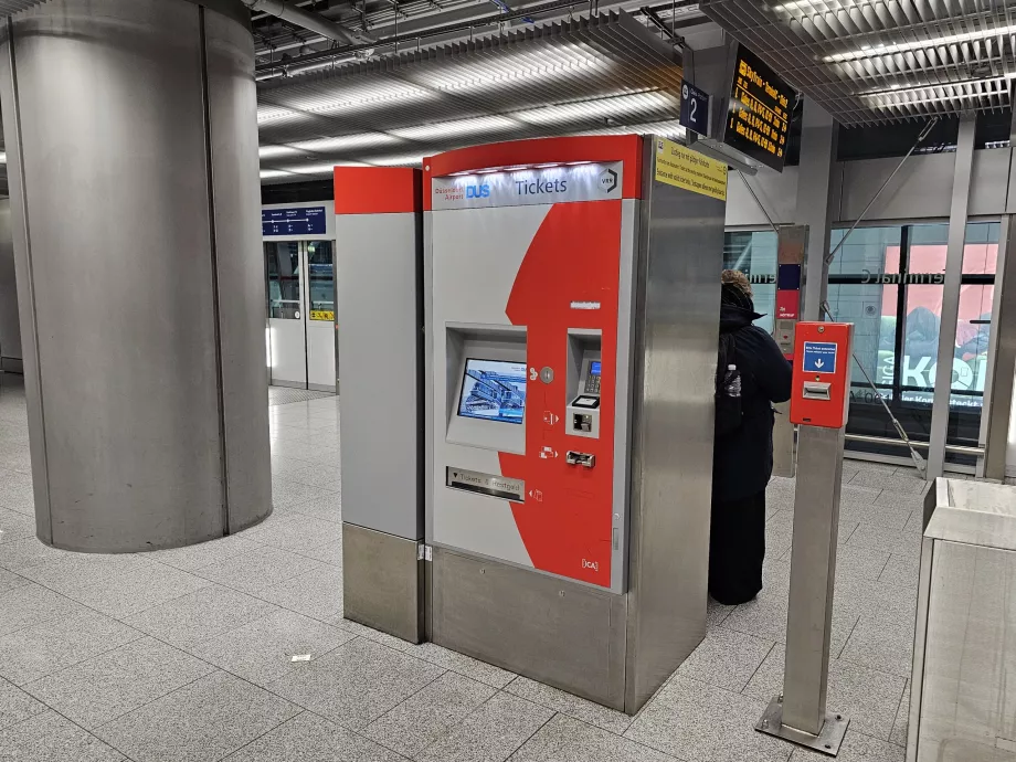 Αυτόματος πωλητής εισιτηρίων, SkyTrain