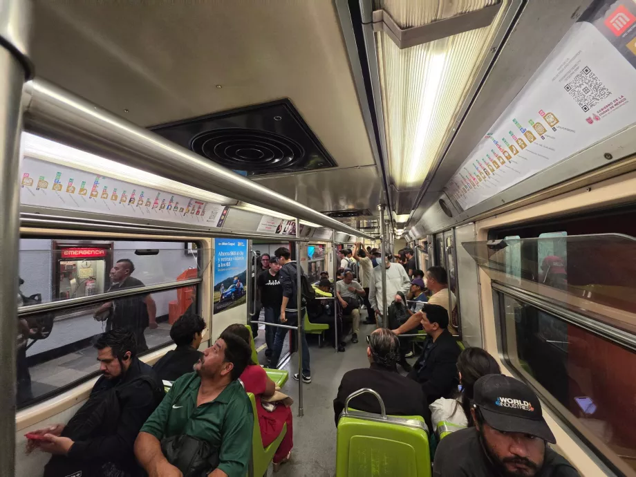 Εσωτερικό μετρό σε CDMX
