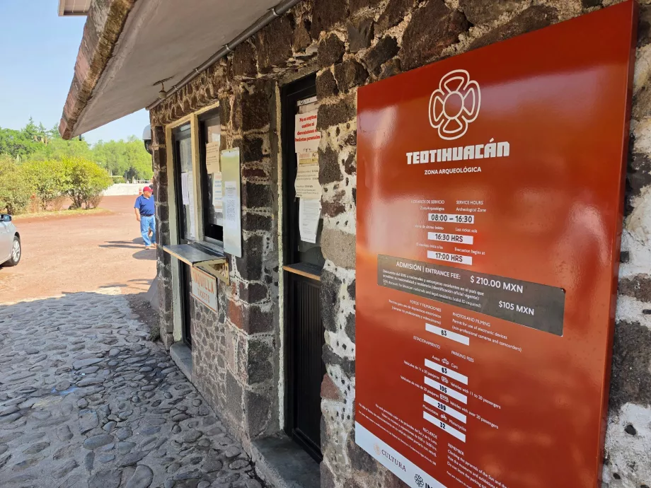 Τιμές και ώρες λειτουργίας στο Teotihuacán