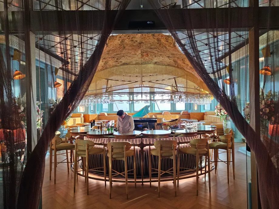 Akara Sky Hanuman - εστιατόριο