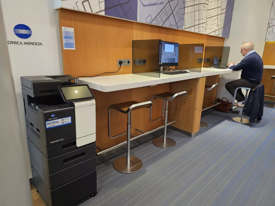 Χώρος εργασίας και εκτυπωτής