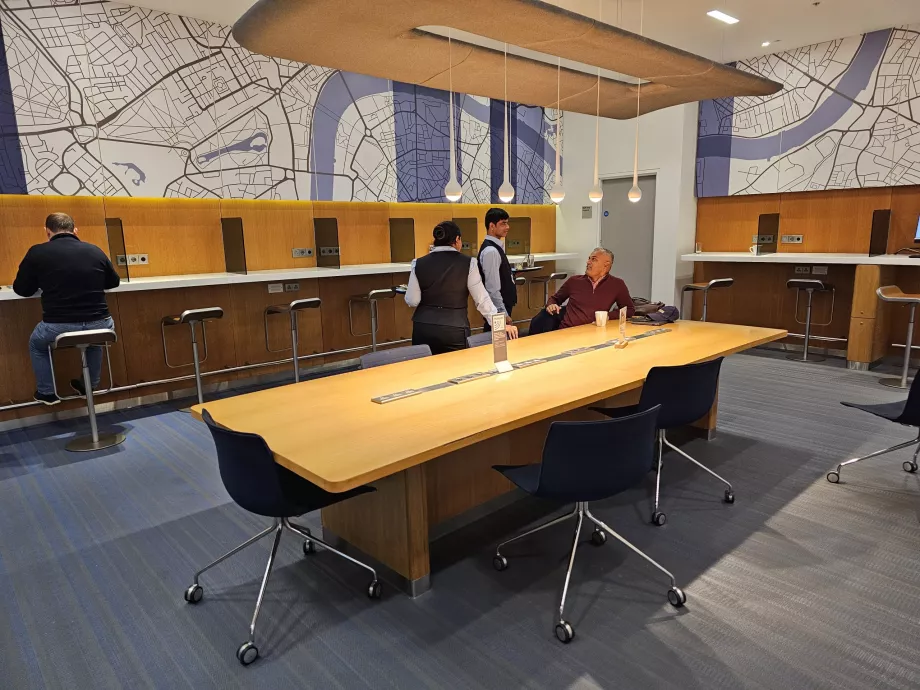 Θέσεις εργασίας και γραφεία