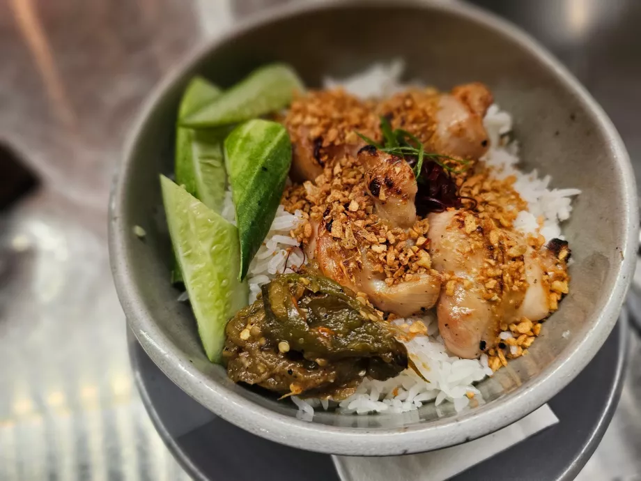 Aunglo - κύριο πιάτο