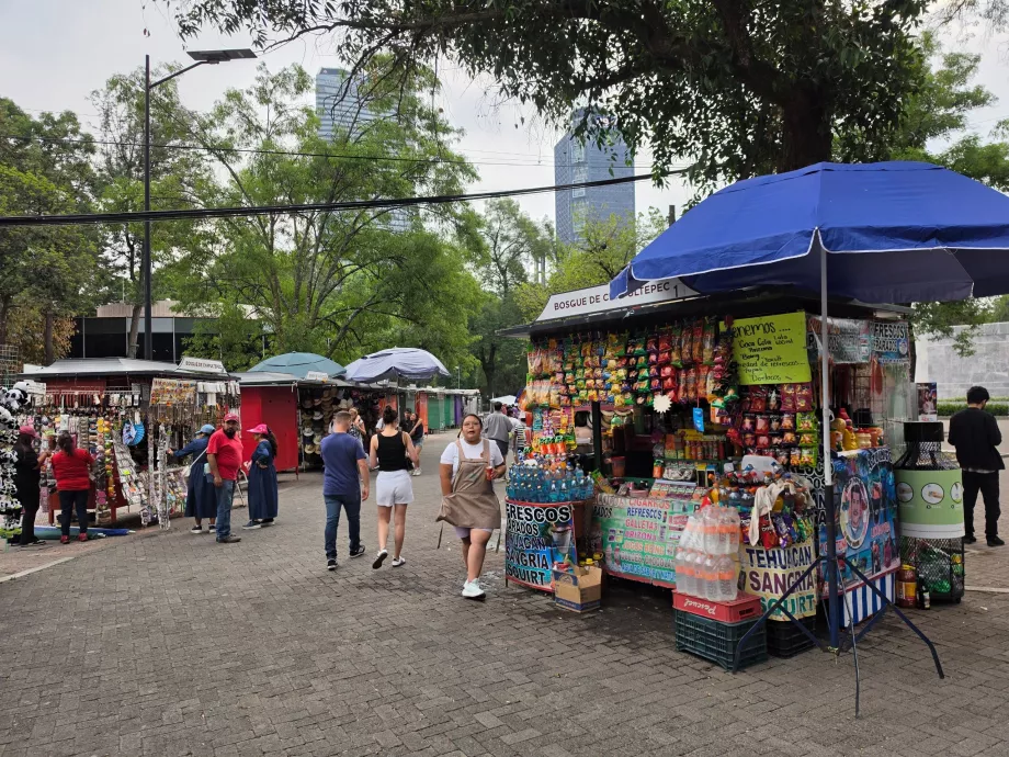 Bosque de Chapultepec, πάγκοι