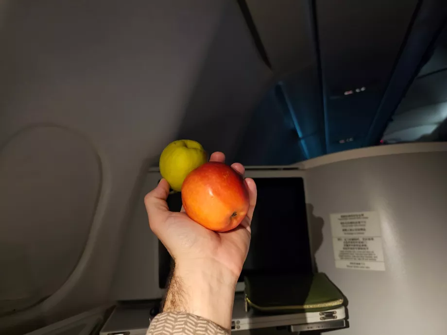 Φρούτα σε πτήση