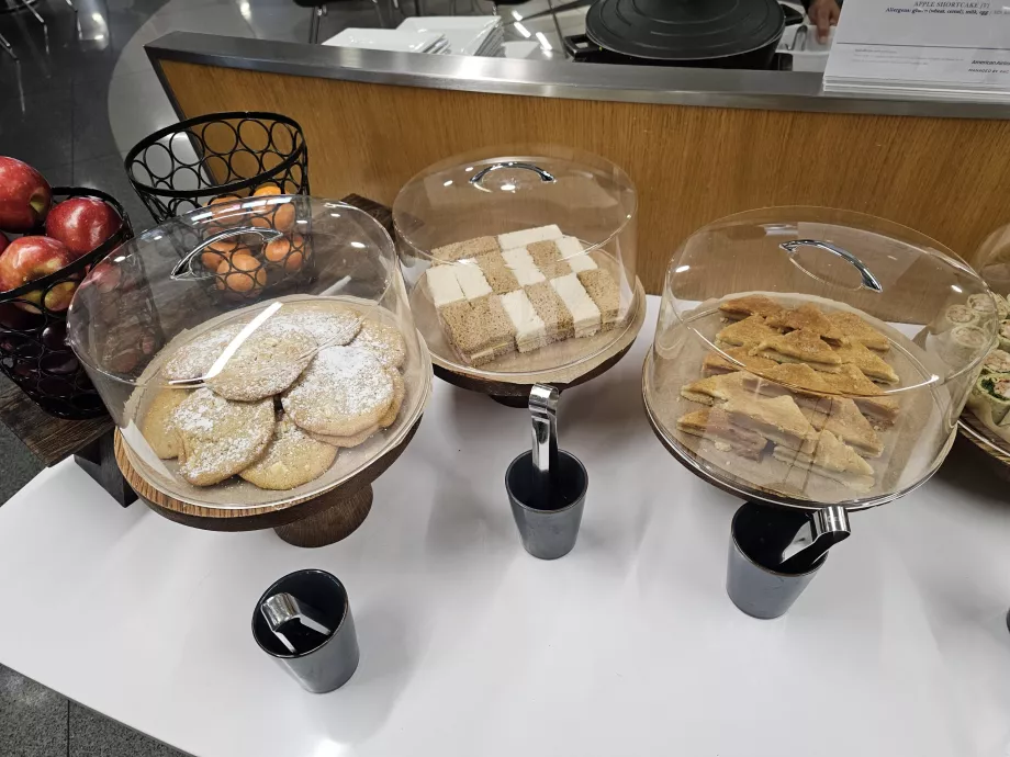 Γλυκά ψωμάκια και αλμυρά σάντουιτς