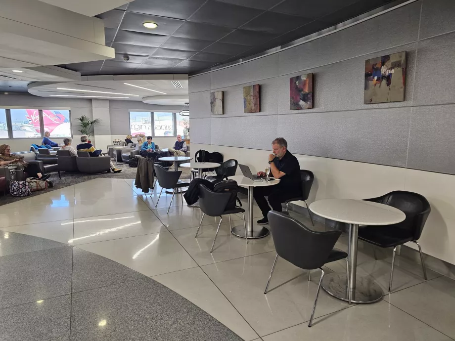 Τραπέζια τραπεζαρίας