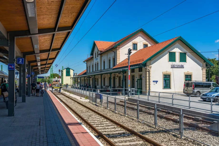 Σιδηροδρομικός σταθμός Esztergom