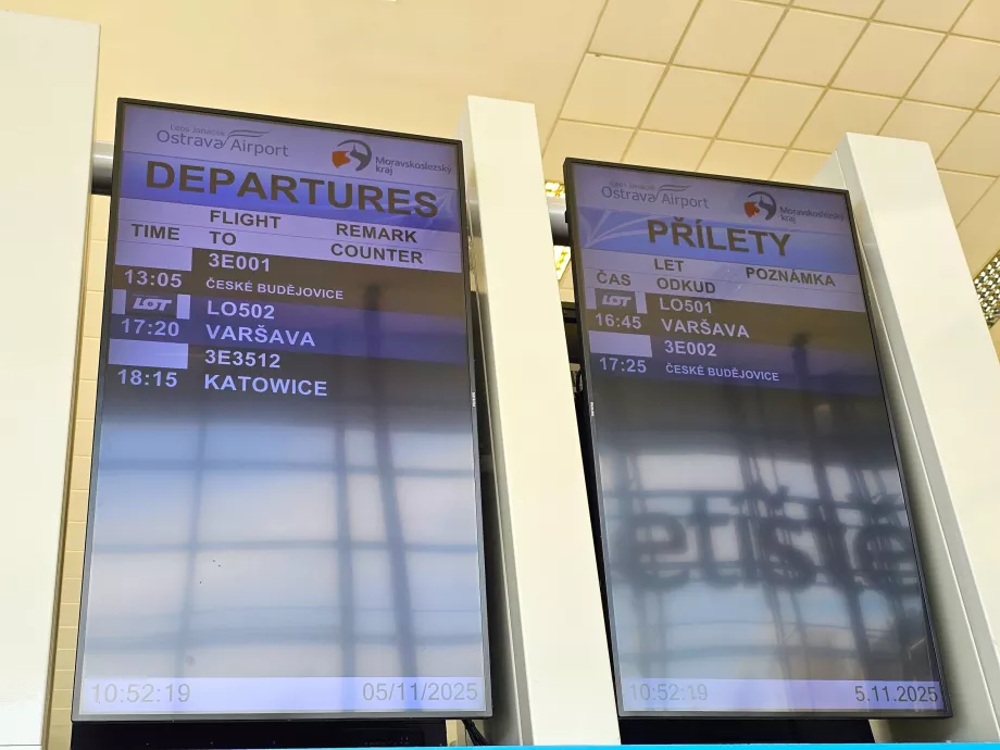 Αναχωρήσεις και αφίξεις