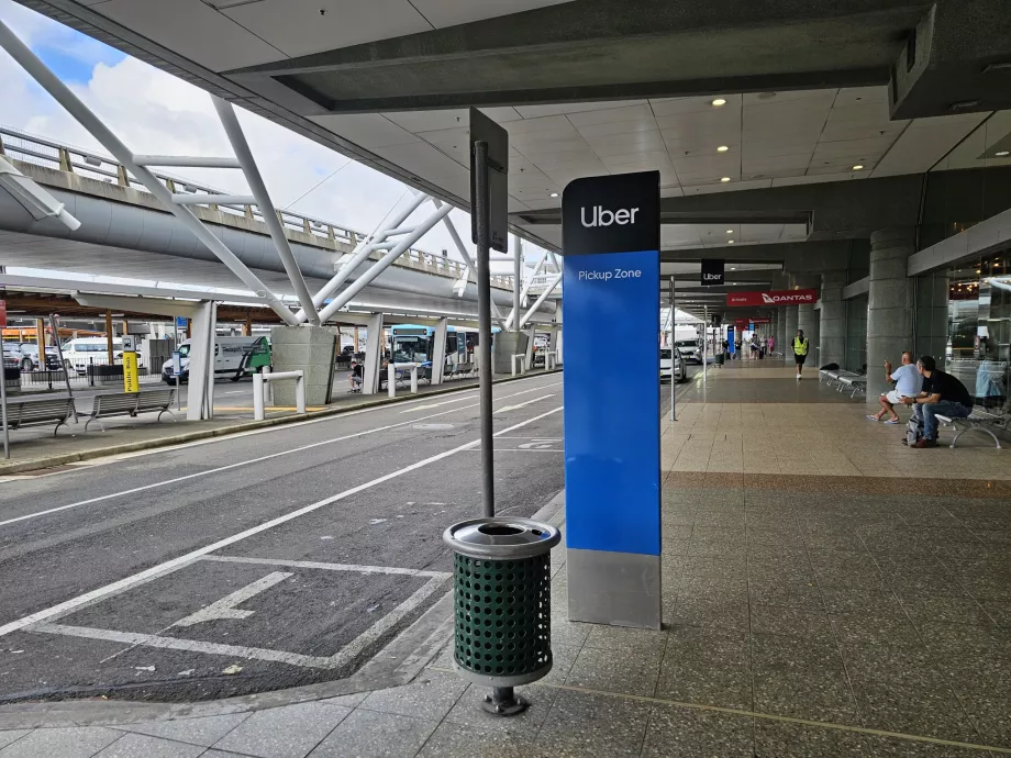 Uber, περίπτερο, τερματικός σταθμός 3