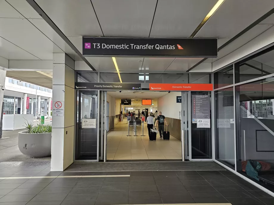 Μεταφορά της Qantas από τον Αεροσταθμό 1 στον Αεροσταθμό 3