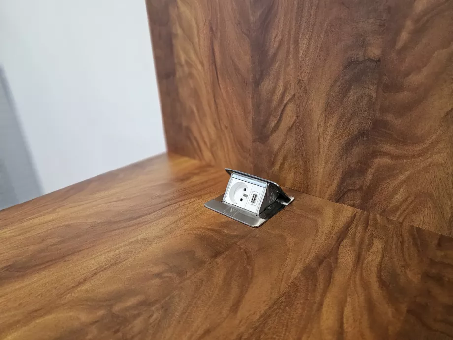 Υποδοχές και υποδοχές USB