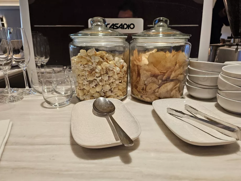 Ποπκόρν και πατατάκια