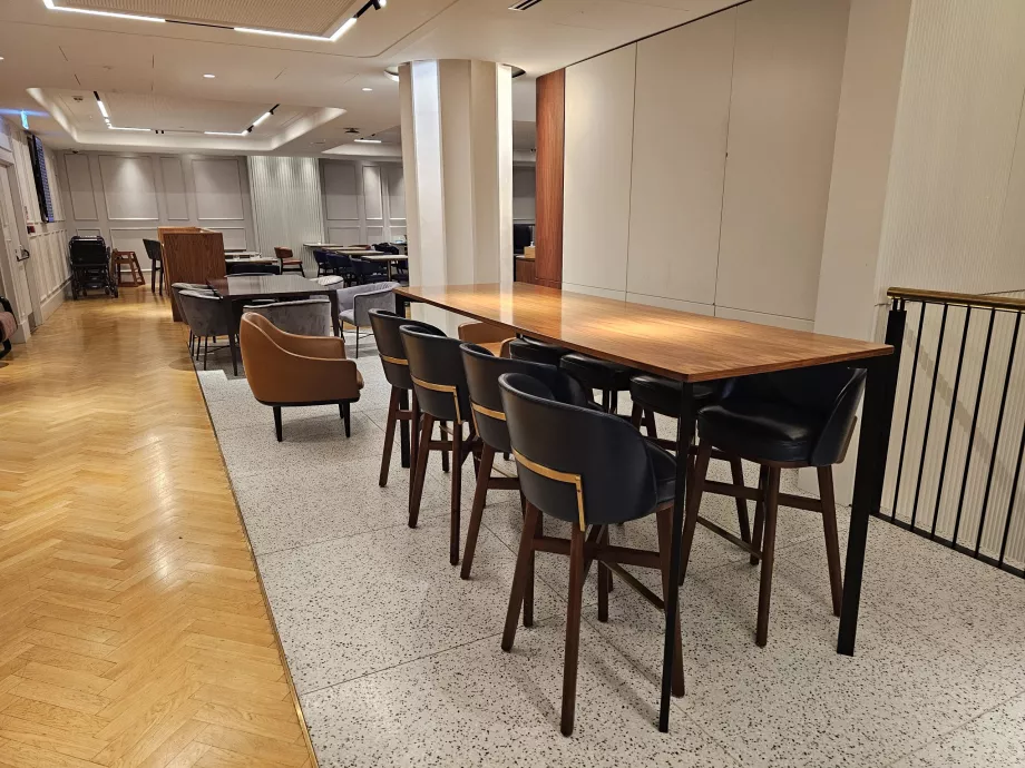 Τραπέζι μπαρ