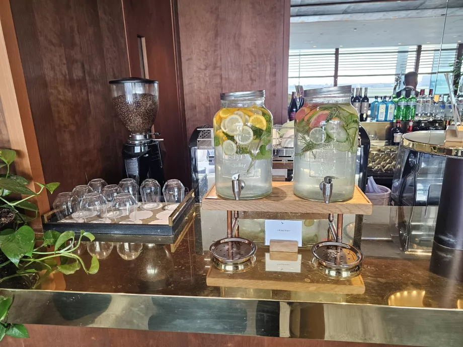 Εγχυμένο νερό