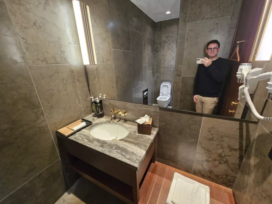 Εγώ στο ντους