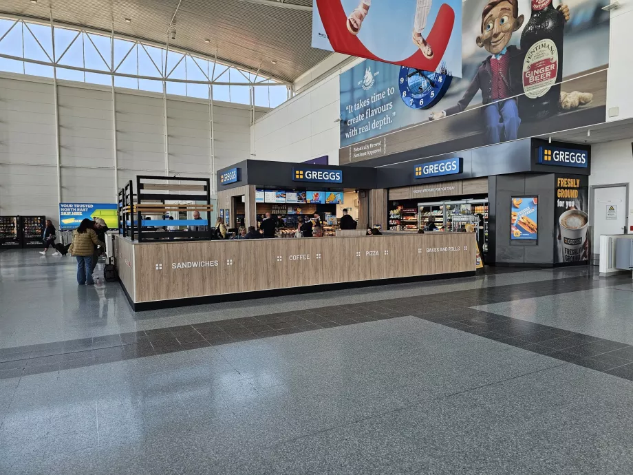 Greggs, αναχωρήσεις, δημόσιο μέρος