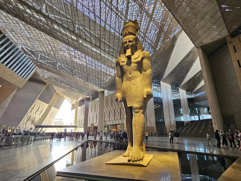 Άγαλμα του Ραμσή ΙΙ