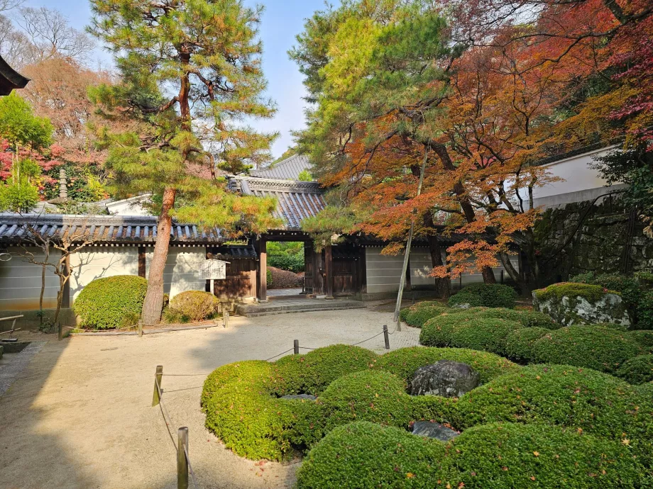 Ναός Chion-in, Κήποι