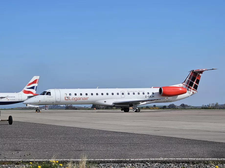 Embraer 145 στο αεροδρόμιο του Inverness