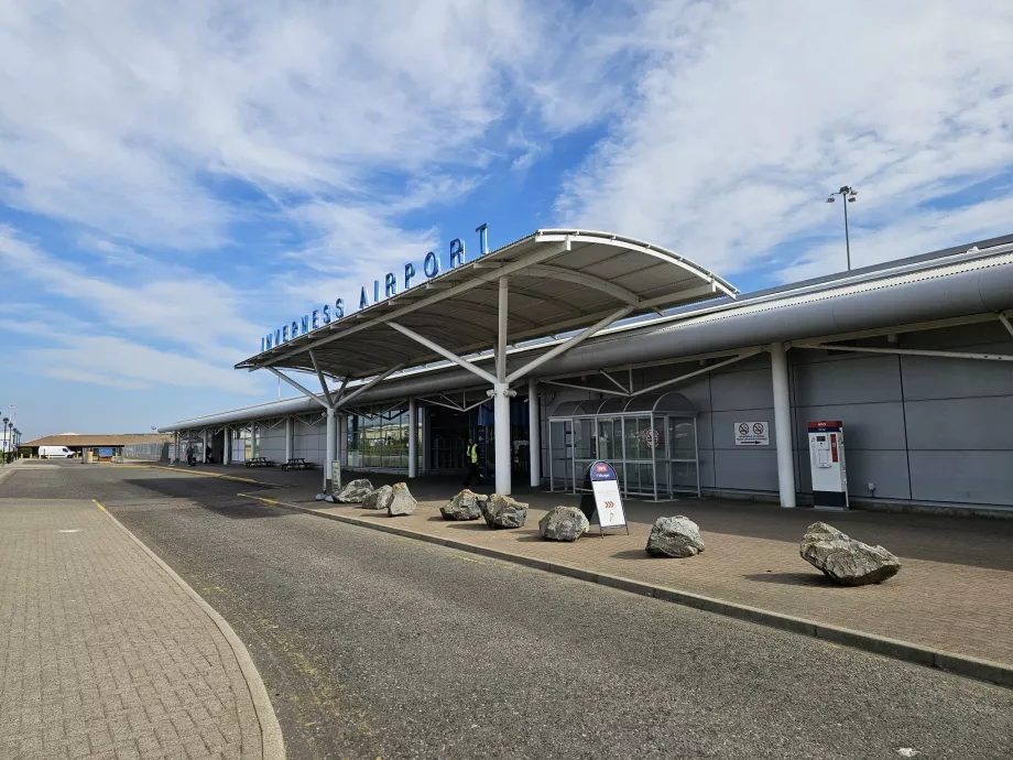 άφιξη από το αεροδρόμιο Inverness