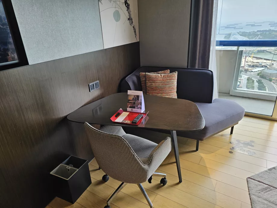 Τραπέζι εργασίας