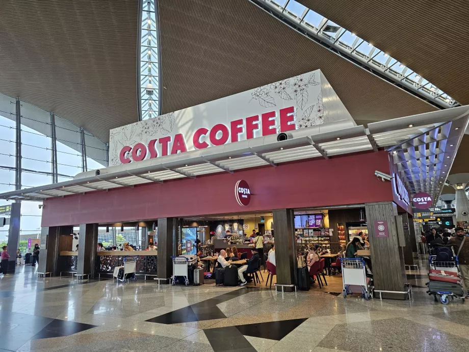 Costa Coffee, Αεροσταθμός 1, δημόσιος χώρος