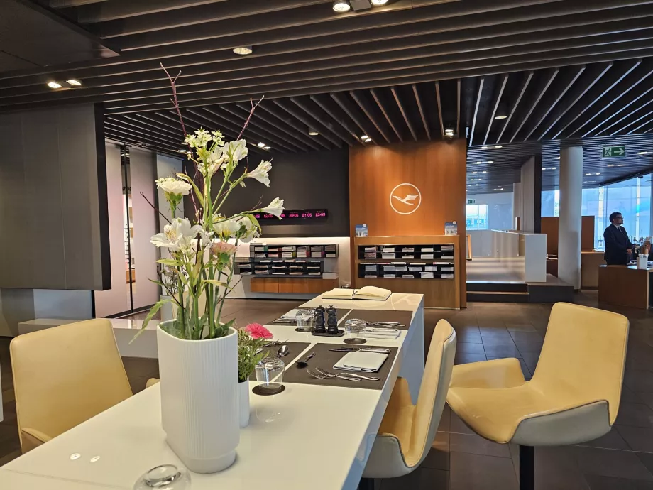 Τραπέζια μπαρ