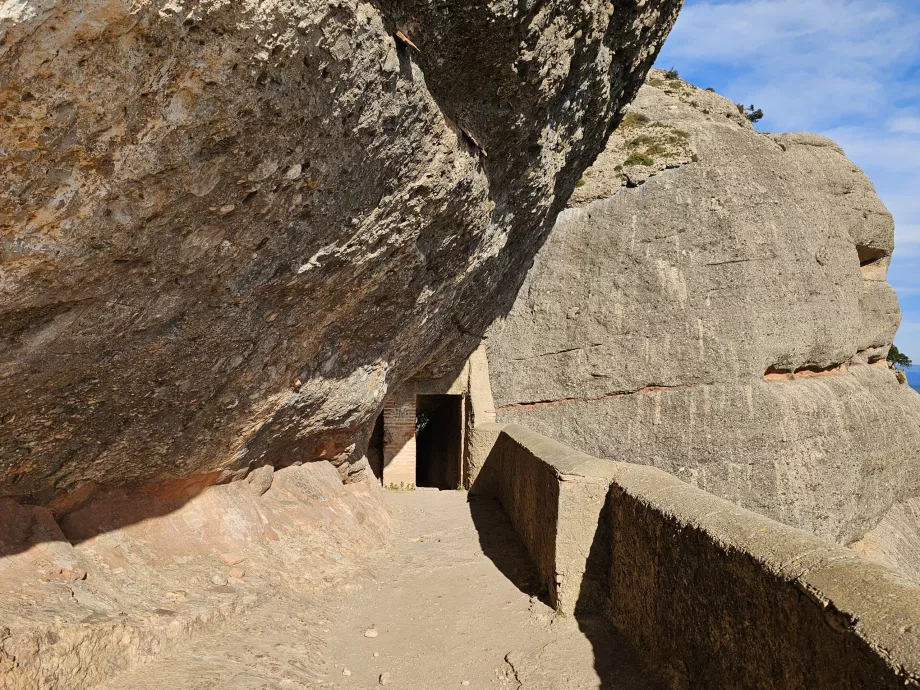 Μονοπάτια στα βουνά Montserrat