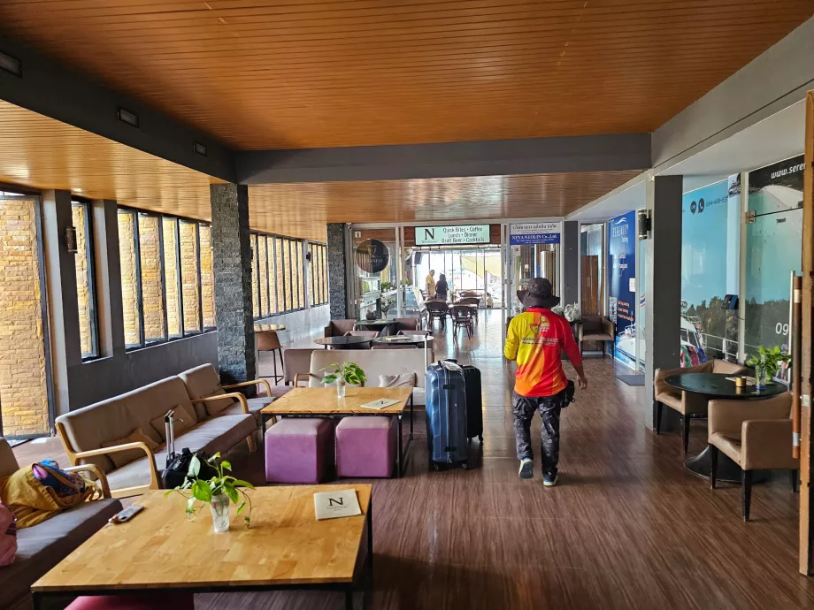 Αίθουσα αναμονής της Μαρίνας Petcherat