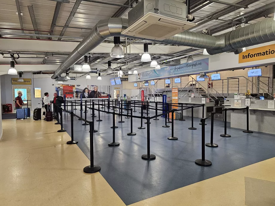 Αίθουσα check-in, Αεροδρόμιο NQY