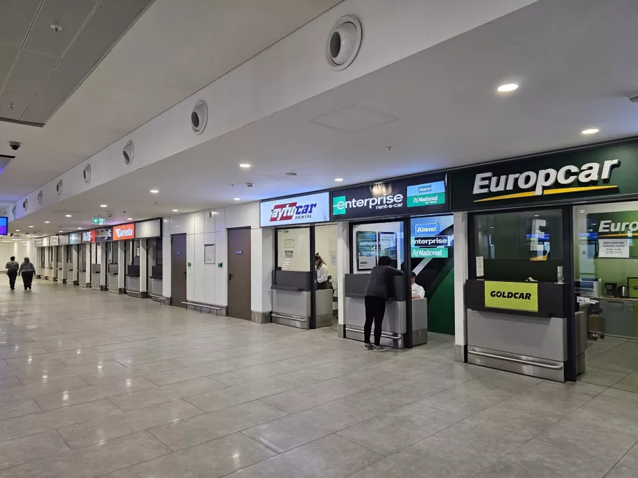 Γραφεία ενοικίασης αυτοκινήτων στον Αεροσταθμό 2