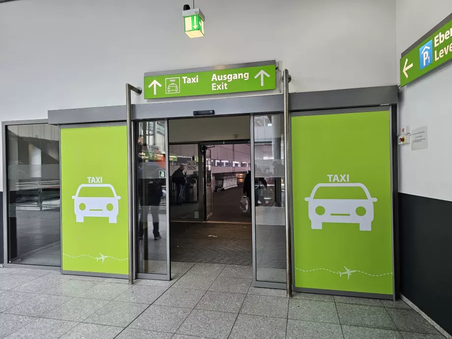 Έξοδος στα ταξί