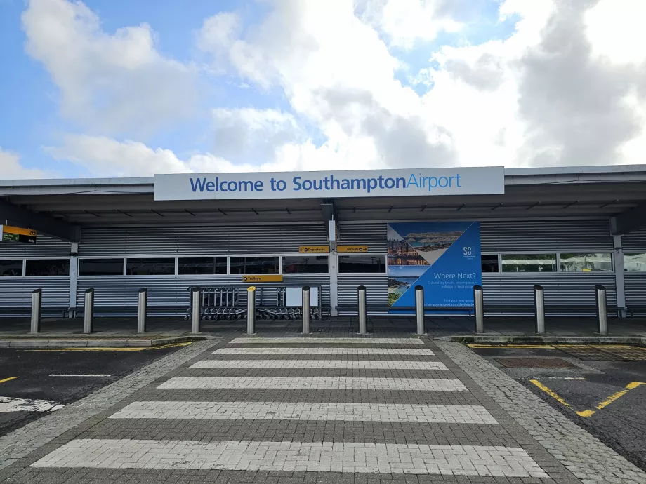 άφιξη από το αεροδρόμιο Southampton