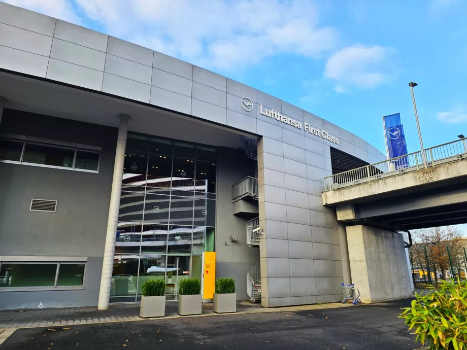 Τερματικός σταθμός πρώτης θέσης