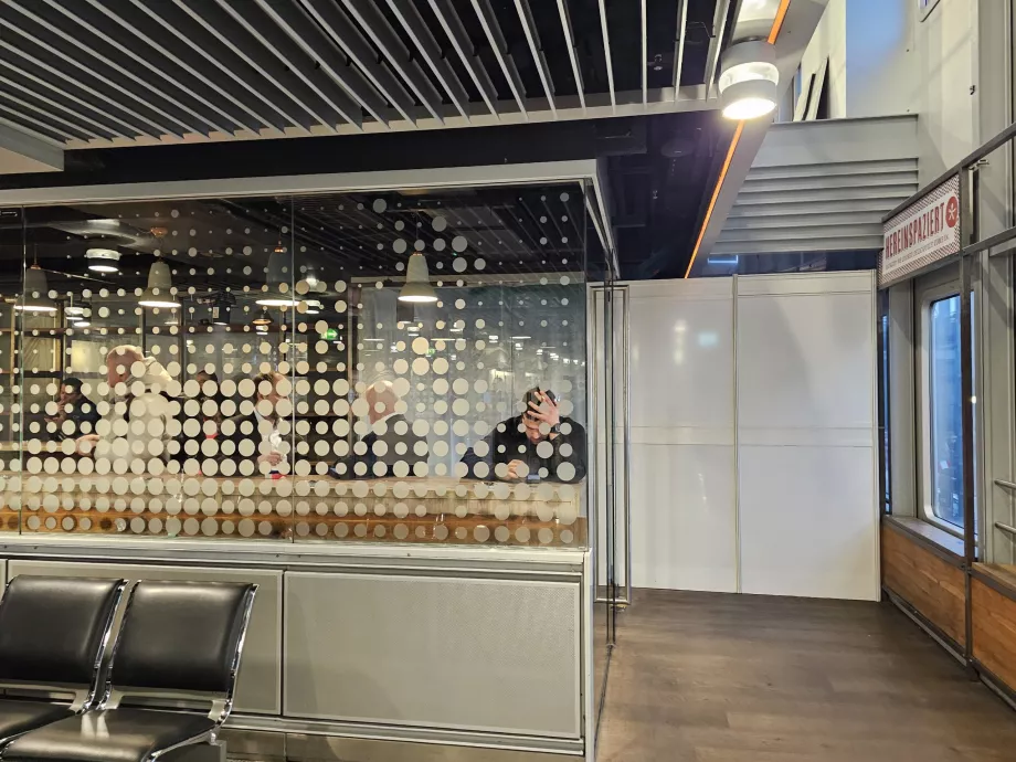 Χώροι καπνιζόντων στη ζώνη διέλευσης