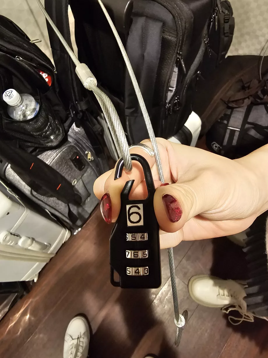 Κλειδαριά στο χώρο αποσκευών