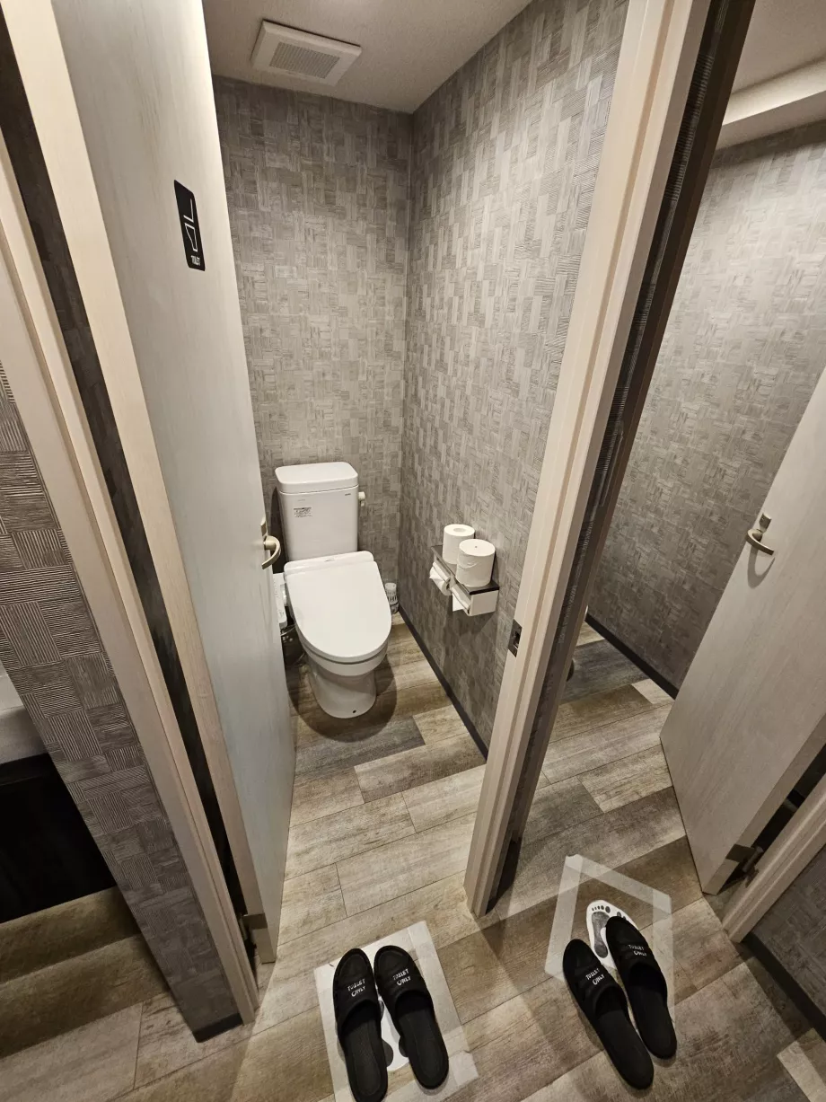 Κοινόχρηστη τουαλέτα