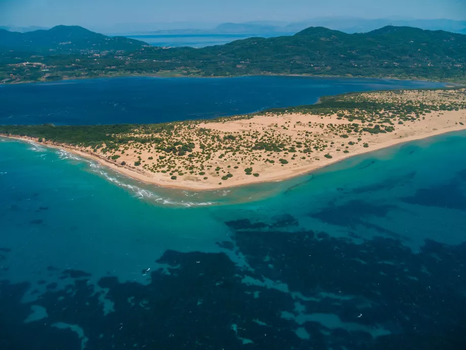 Παραλία Χαλικούνας