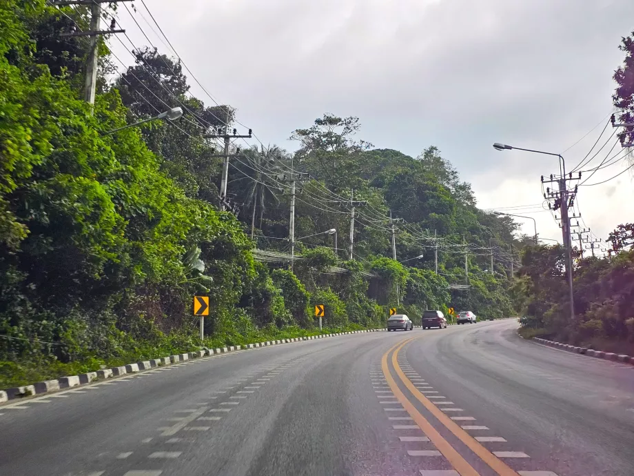 Κύριοι δρόμοι γύρω από το νησί