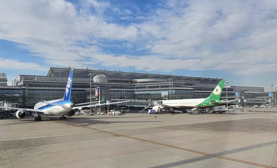 Διεθνής Αεροσταθμός 3