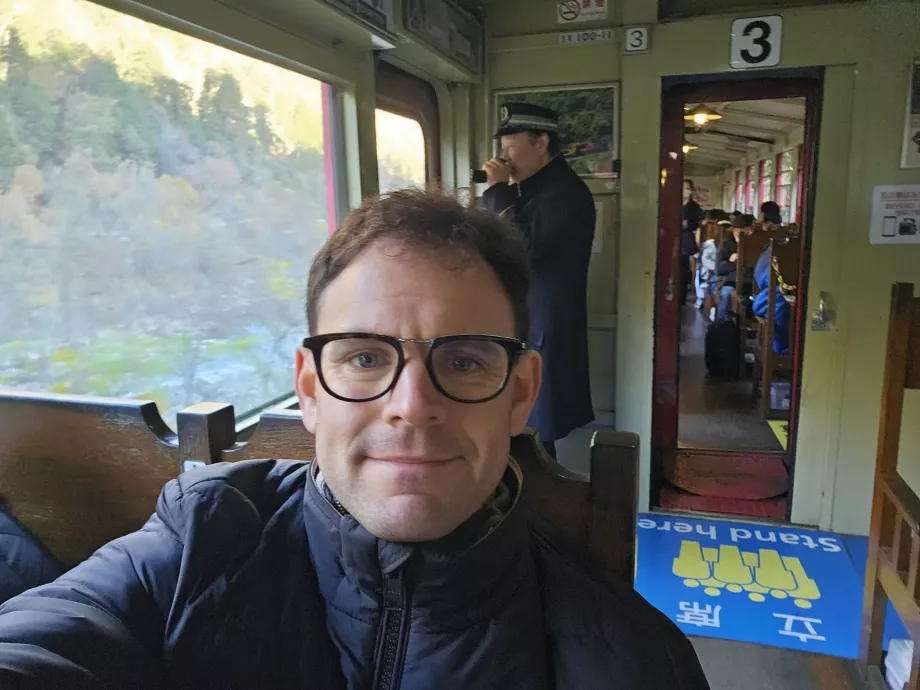 Εγώ στο ρομαντικό τρένο Sagano