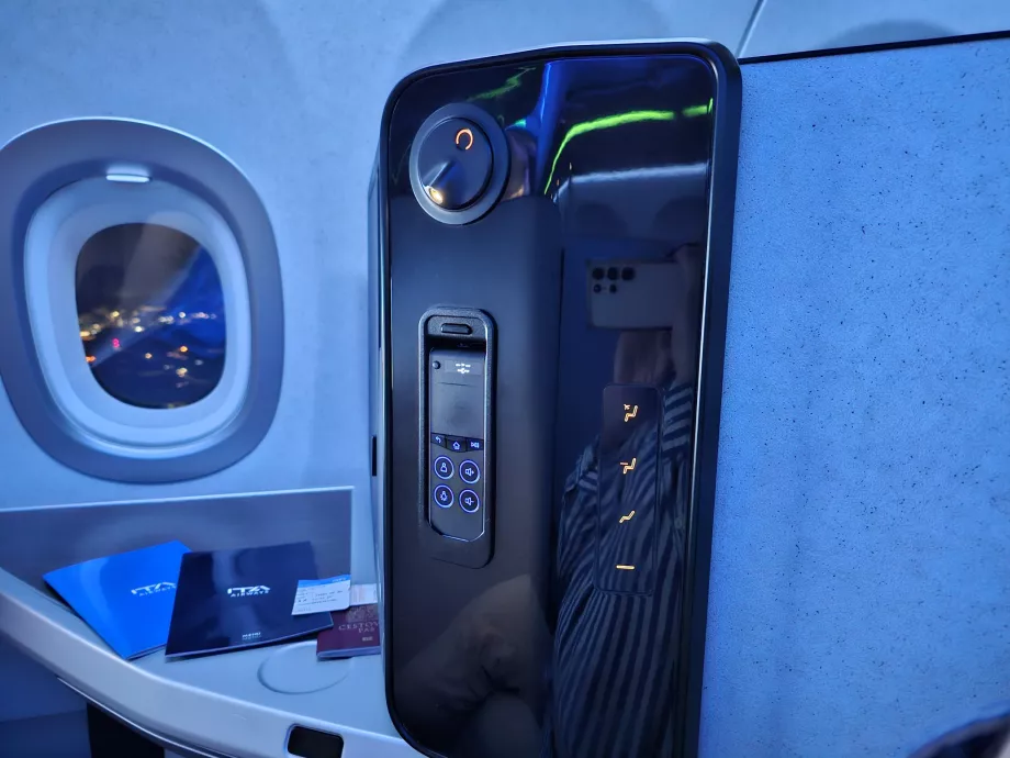 Πίνακας καθισμάτων - έλεγχος καθισμάτων, λαμπτήρων και ελέγχου IFE