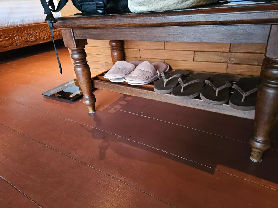 Παντόφλες, σαγιονάρες και κλίμακες αναρρίχησης