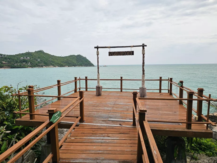 Προβλήτα με θέα στη θάλασσα