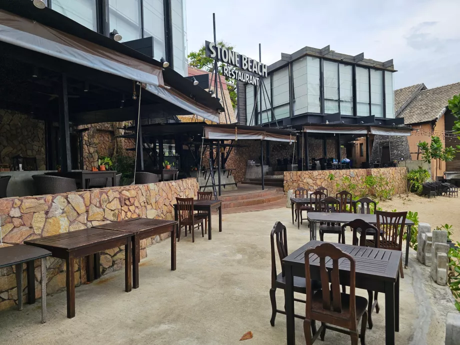 Εστιατόριο στην παραλία