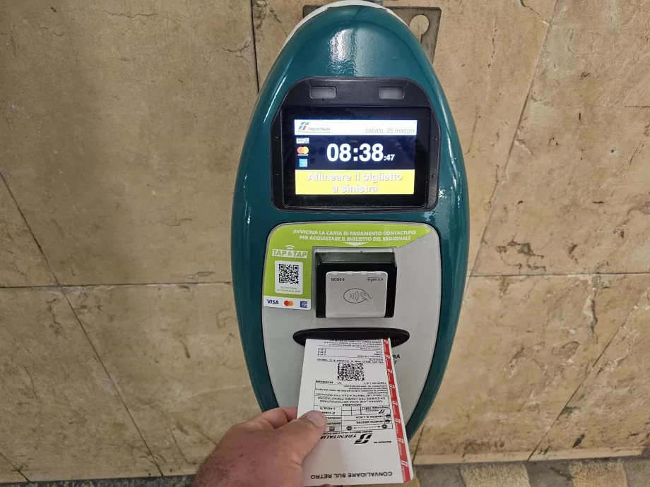 Επικυρωτής εισιτηρίων τρένου